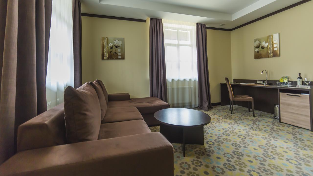 Park-Hotel Golosievo Kiev Exterior foto