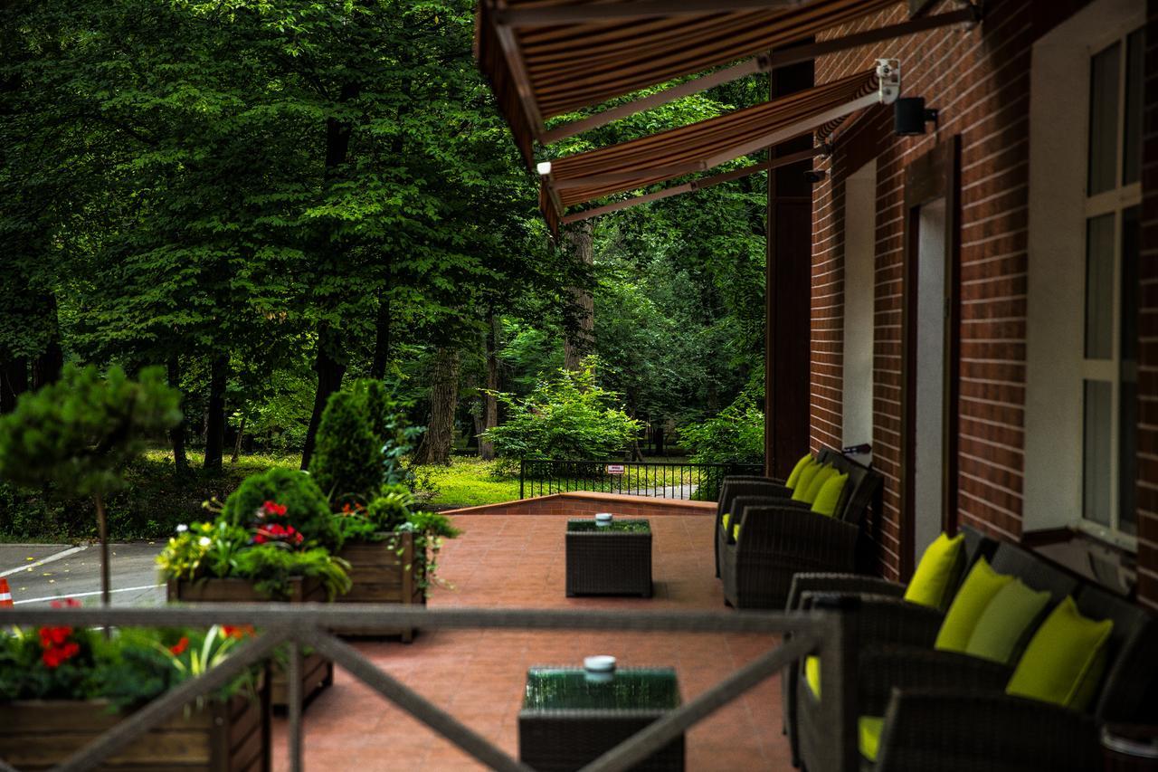 Park-Hotel Golosievo Kiev Exterior foto