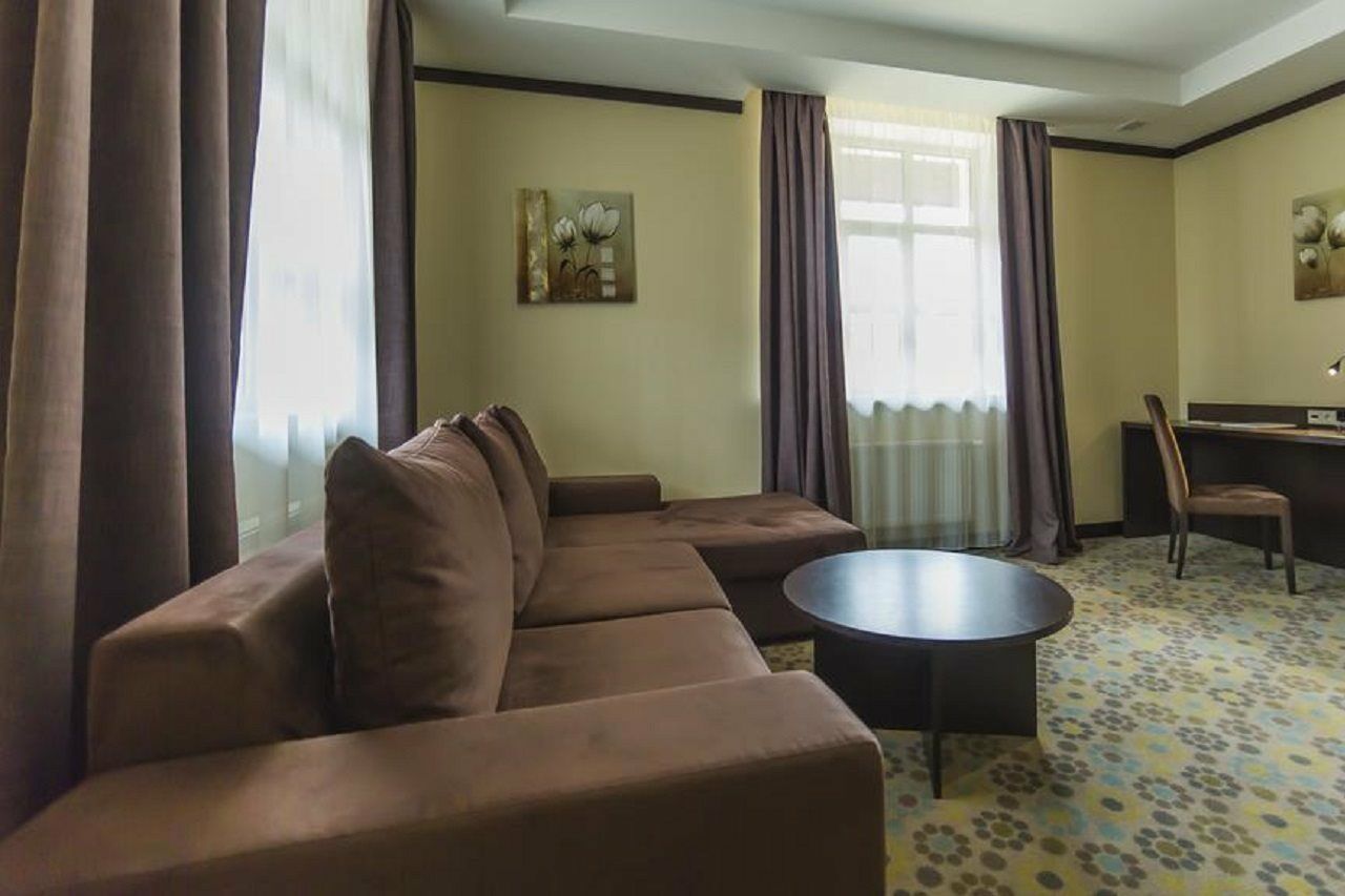 Park-Hotel Golosievo Kiev Exterior foto